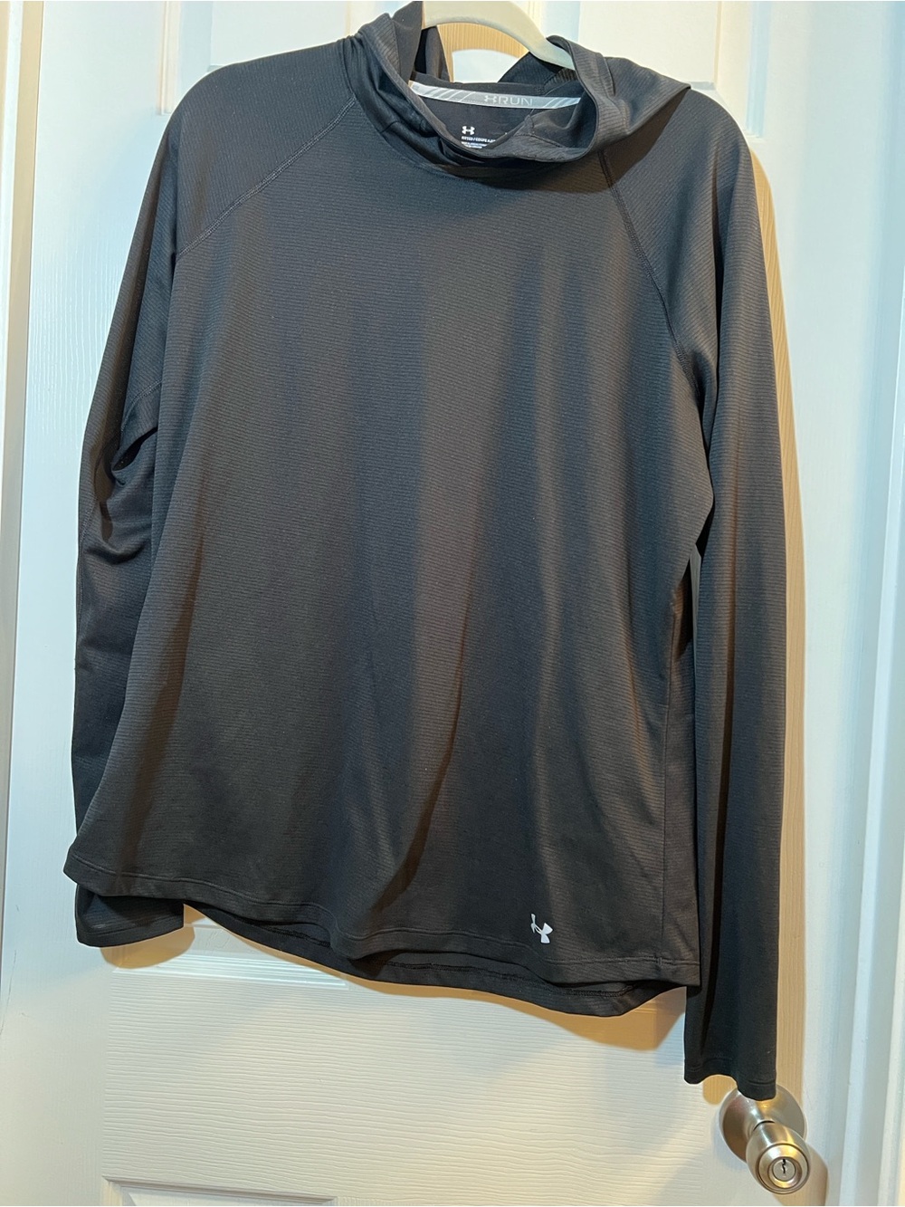 🦋 Under Armour Women's Black Long-Sleeve Hooded Performance Top size xlarge